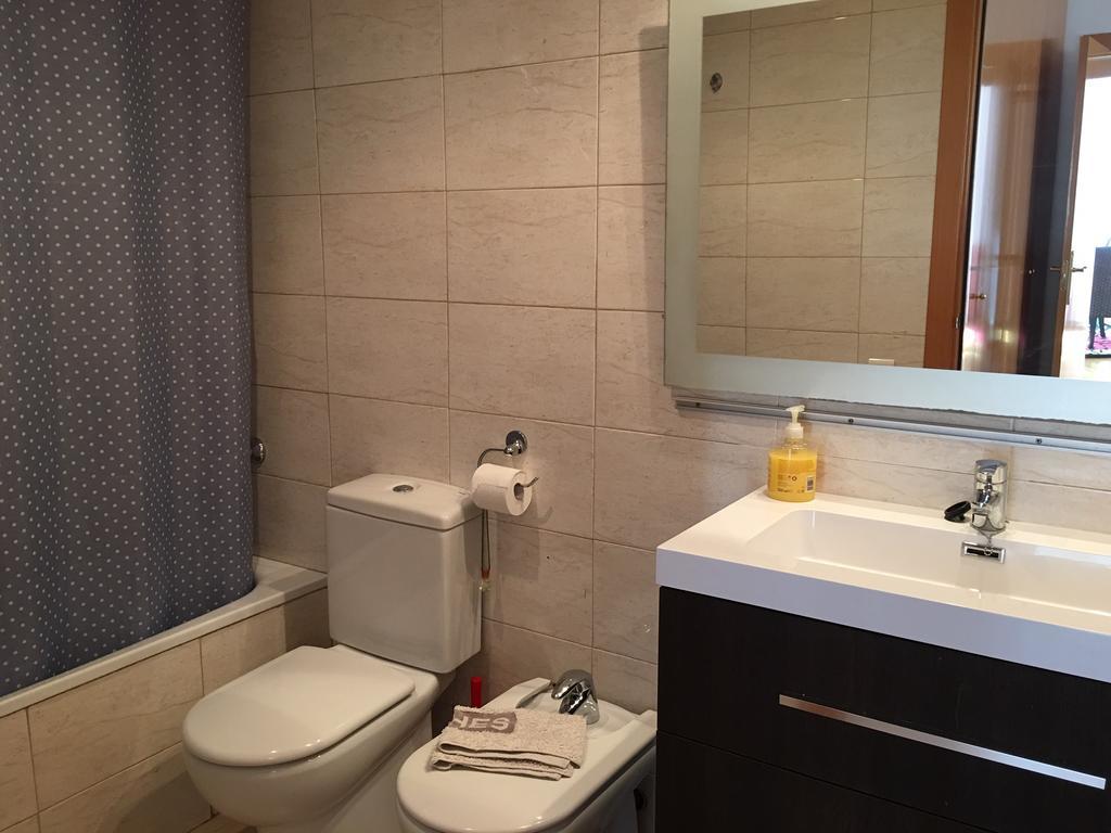 New & Sunny Apartment برشلونة الغرفة الصورة