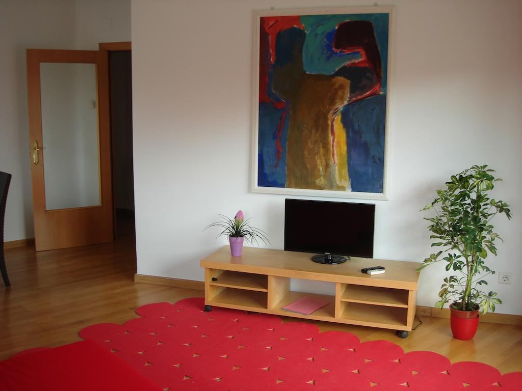 New & Sunny Apartment برشلونة الغرفة الصورة