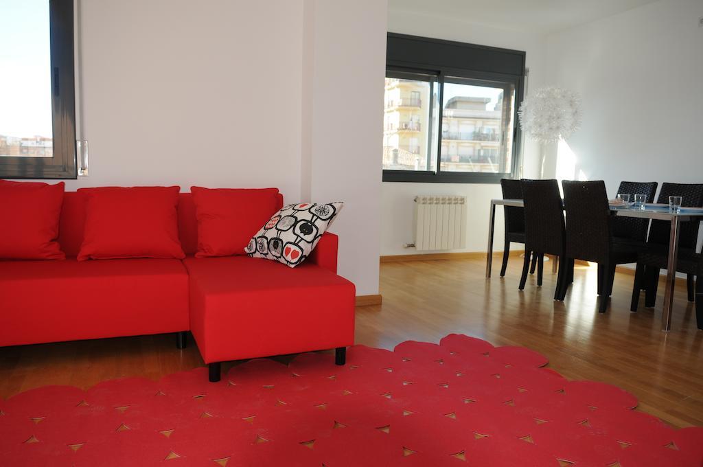 New & Sunny Apartment برشلونة الغرفة الصورة