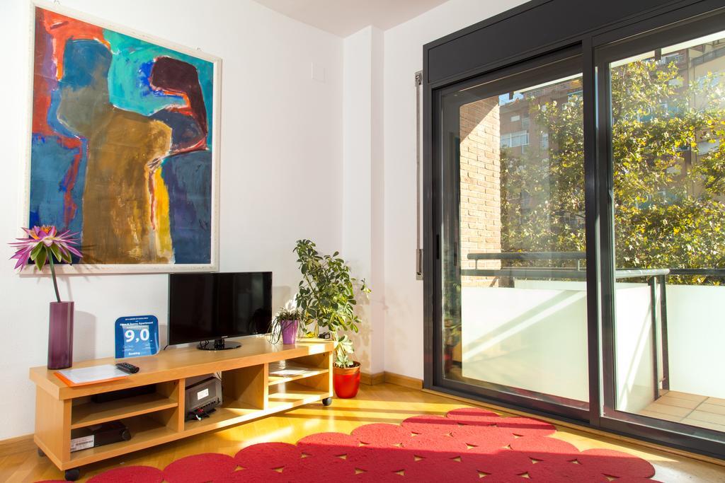 New & Sunny Apartment برشلونة المظهر الخارجي الصورة