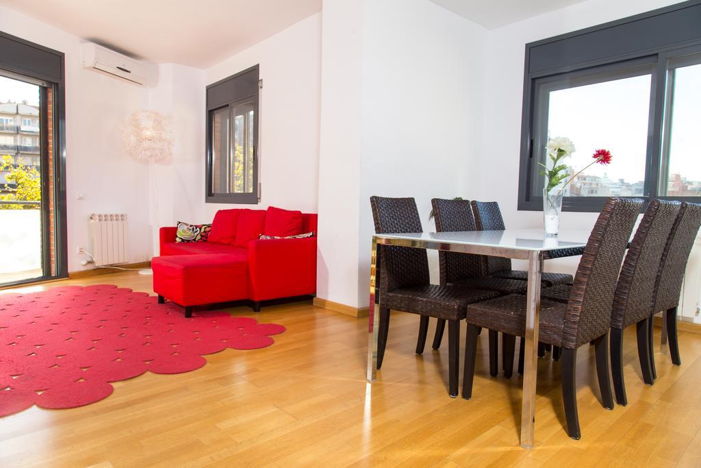 New & Sunny Apartment برشلونة المظهر الخارجي الصورة